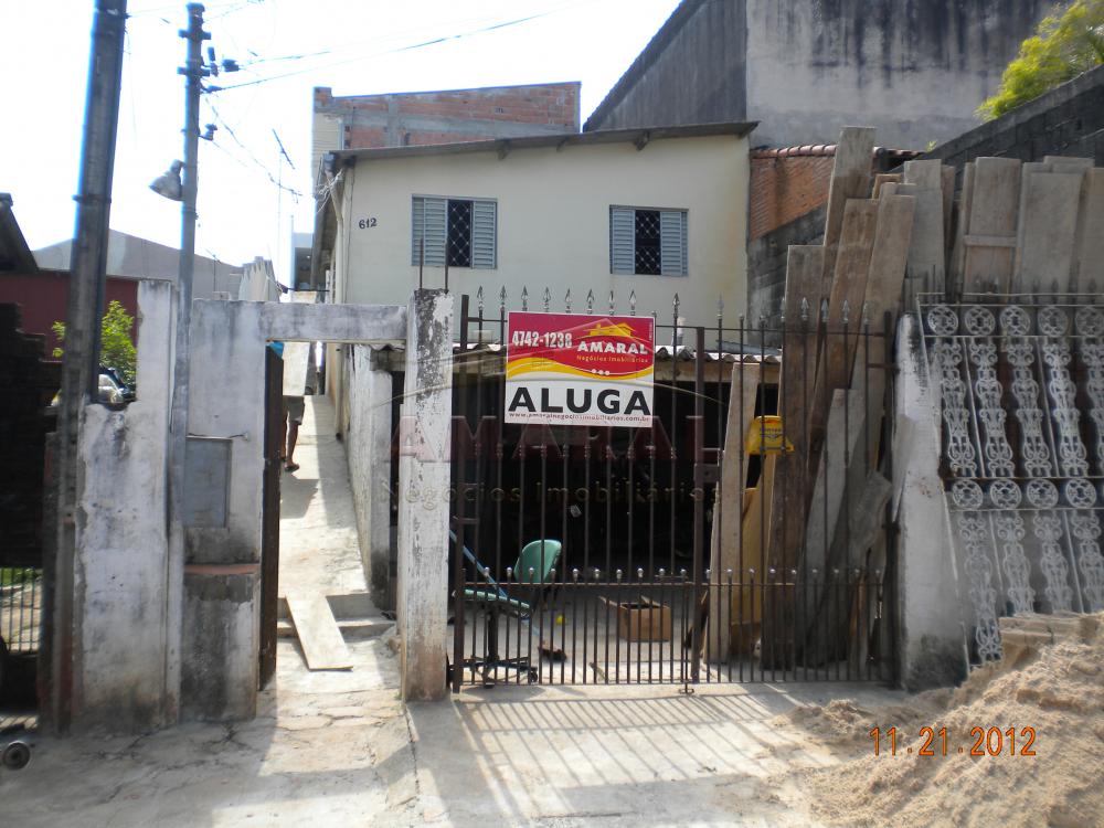 Comprar Casas / Térrea em Suzano R$ 300.000,00 - Foto 1