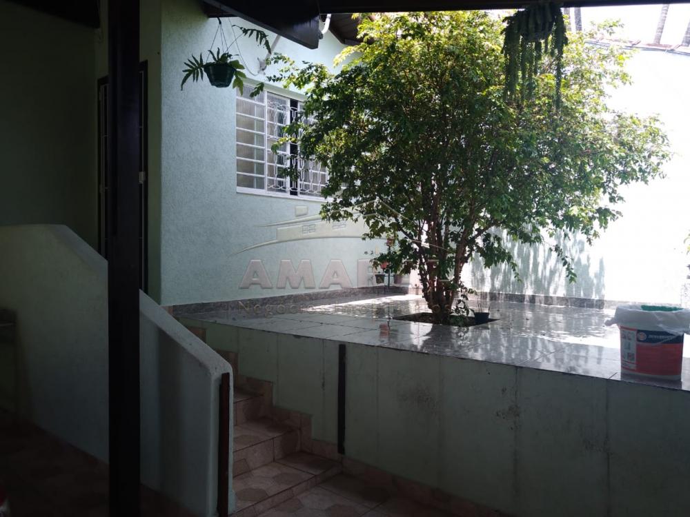 Comprar Casas / Sobrado em Suzano R$ 850.000,00 - Foto 1