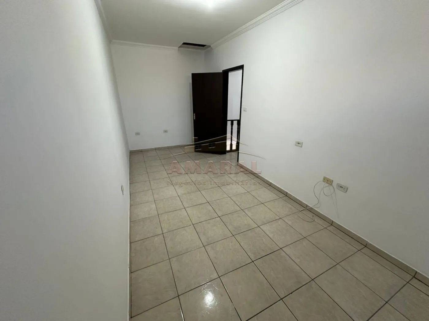 Alugar Casas / Sobrado em Suzano R$ 2.200,00 - Foto 16