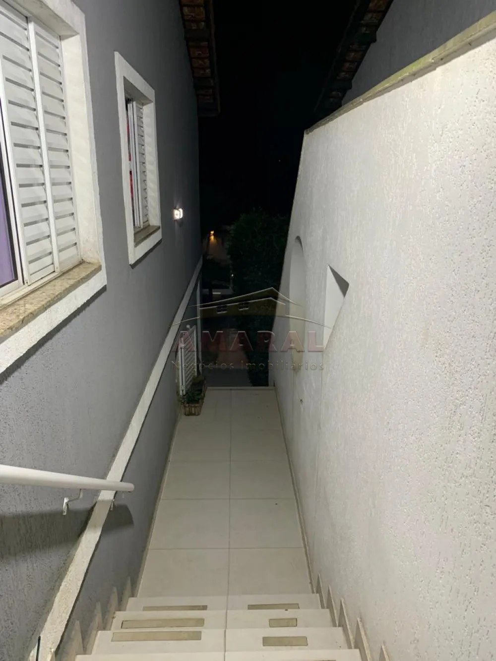 Comprar Casas / Condomínio em Ferraz de Vasconcelos R$ 650.000,00 - Foto 1