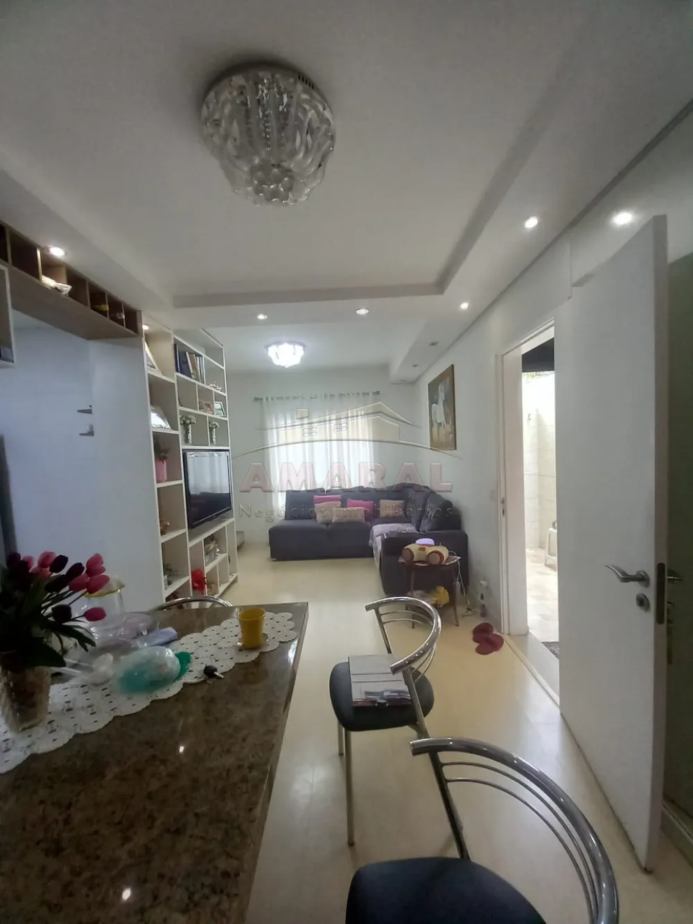 Comprar Casas / Sobrado em Suzano R$ 680.000,00 - Foto 2