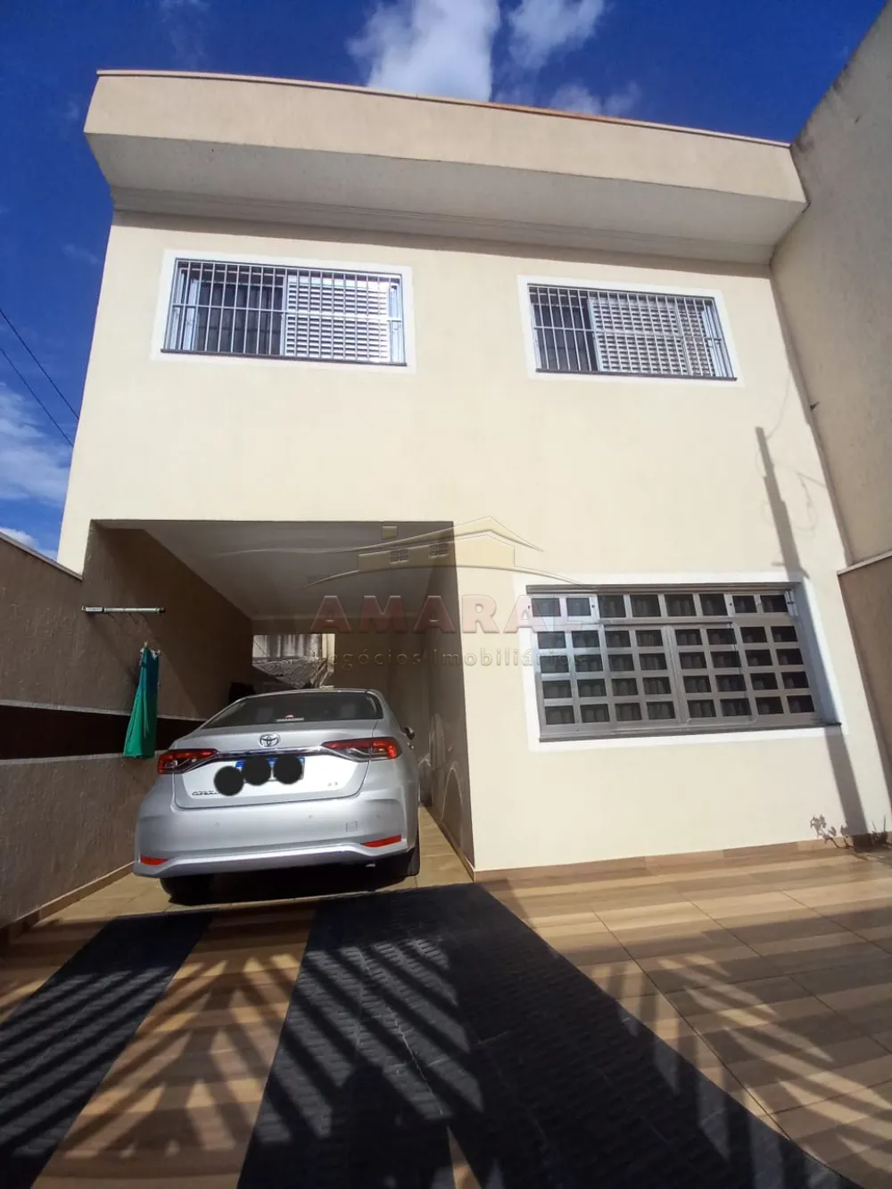 Comprar Casas / Sobrado em Poá R$ 700.000,00 - Foto 1