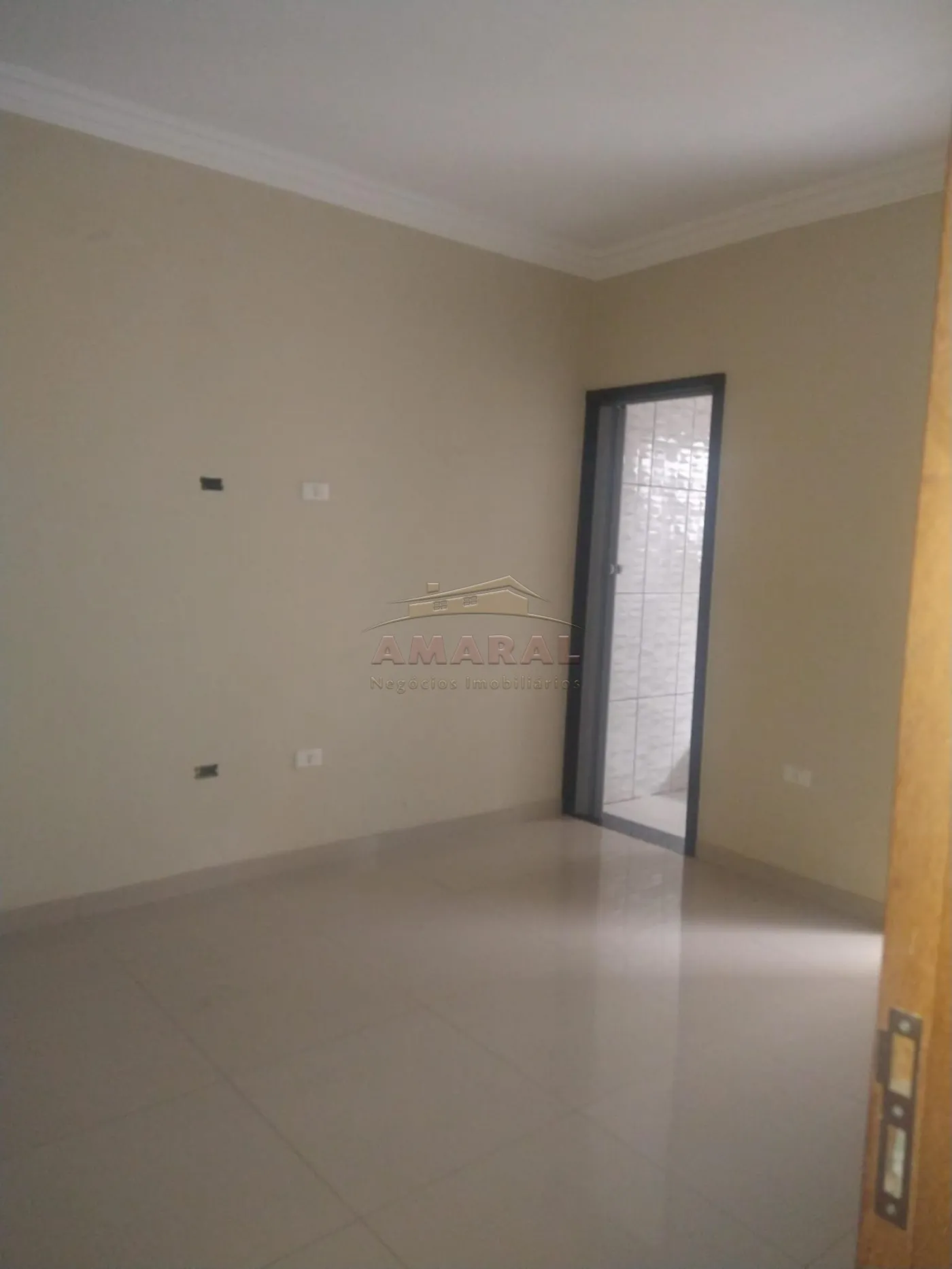 Comprar Casas / Sobrado em Suzano R$ 400.000,00 - Foto 8