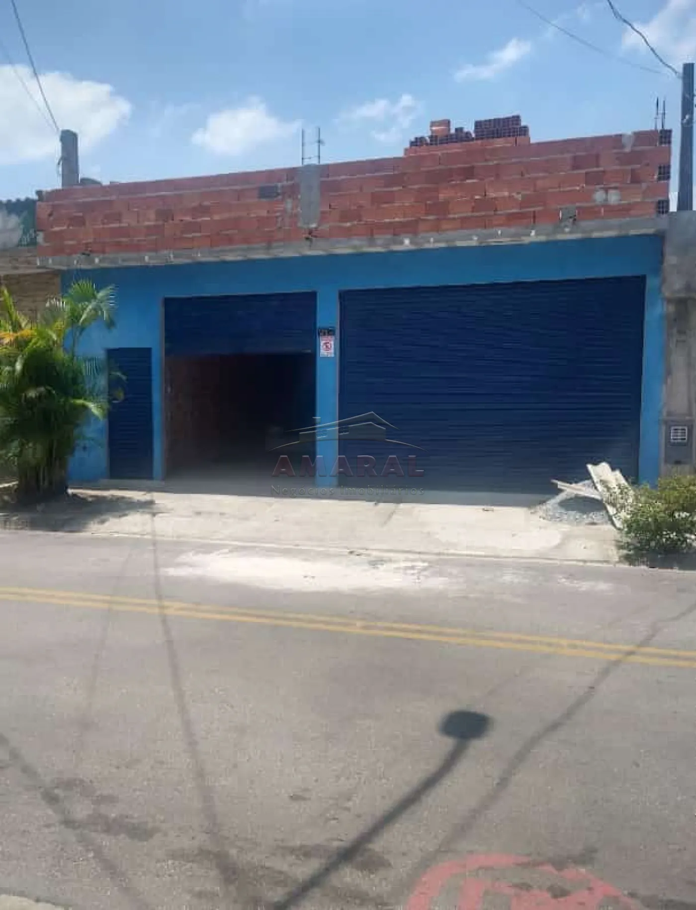 Comprar Casas / Sobrado em Suzano R$ 400.000,00 - Foto 2