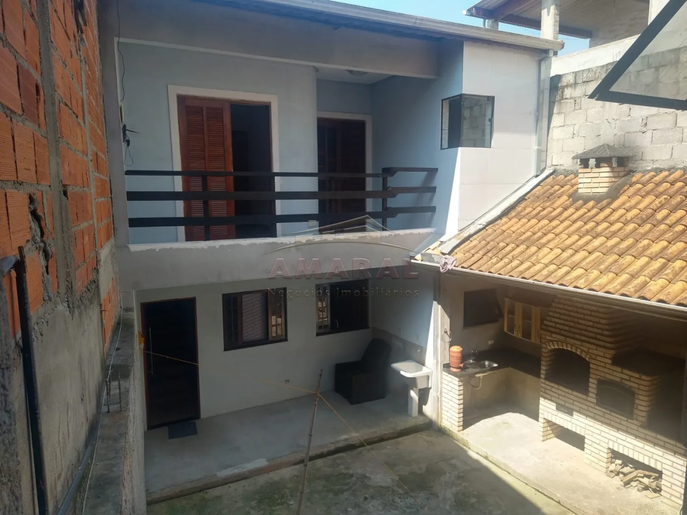 Comprar Casas / Sobrado em Suzano R$ 400.000,00 - Foto 1