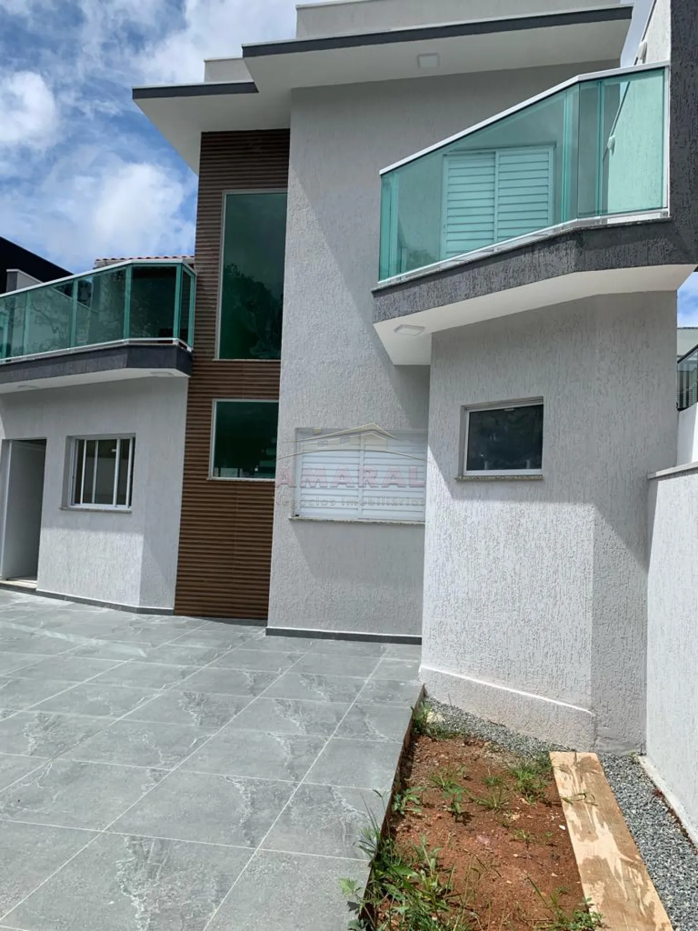 Comprar Casas / Sobrado em Mogi das Cruzes R$ 675.000,00 - Foto 1