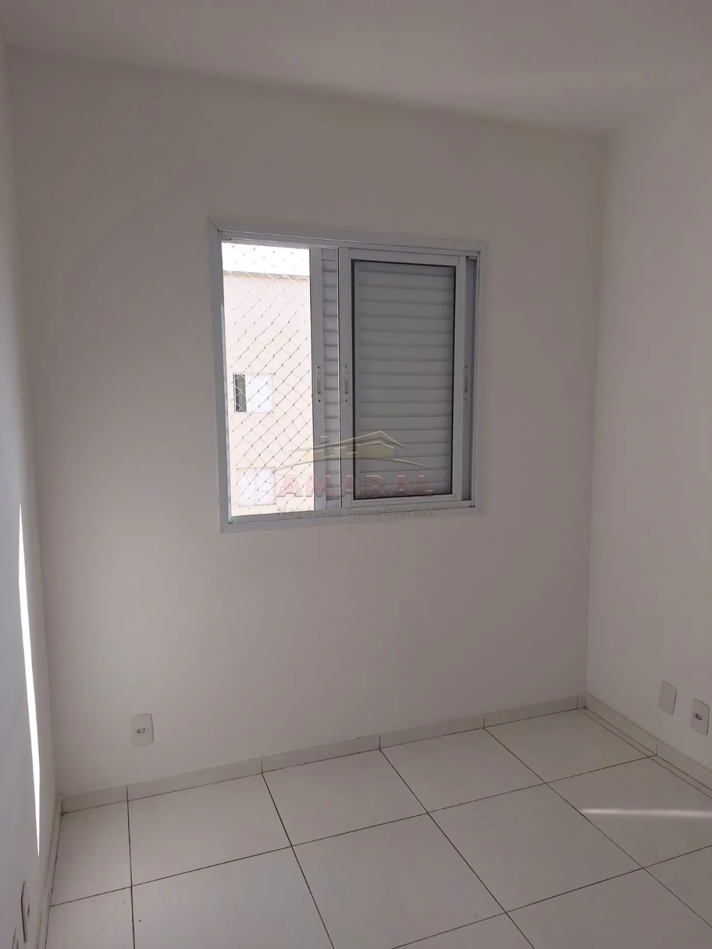 Comprar Apartamentos / Padrão em Suzano R$ 300.000,00 - Foto 8