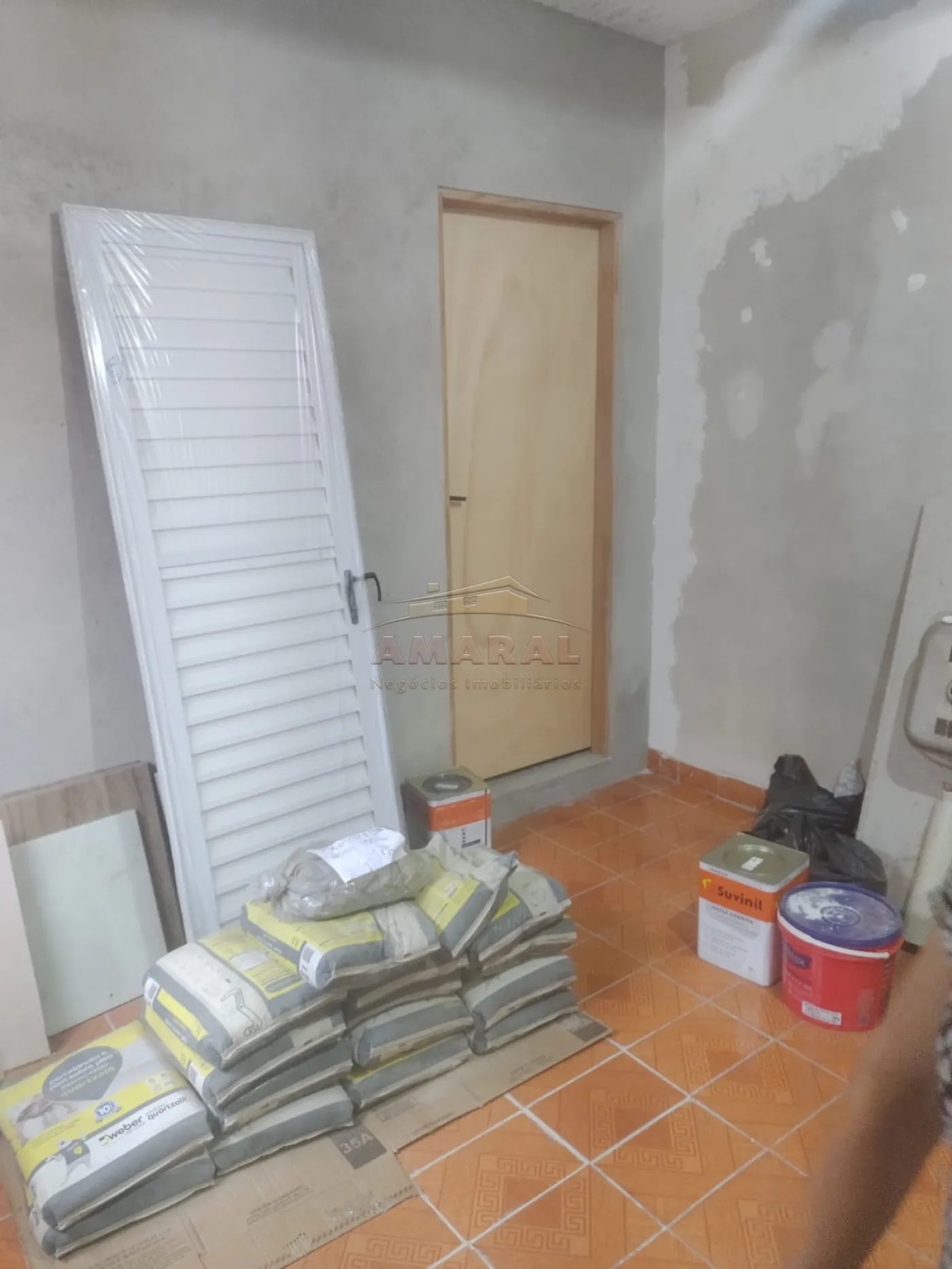 Comprar Casas / Assobradada em Suzano R$ 350.000,00 - Foto 4