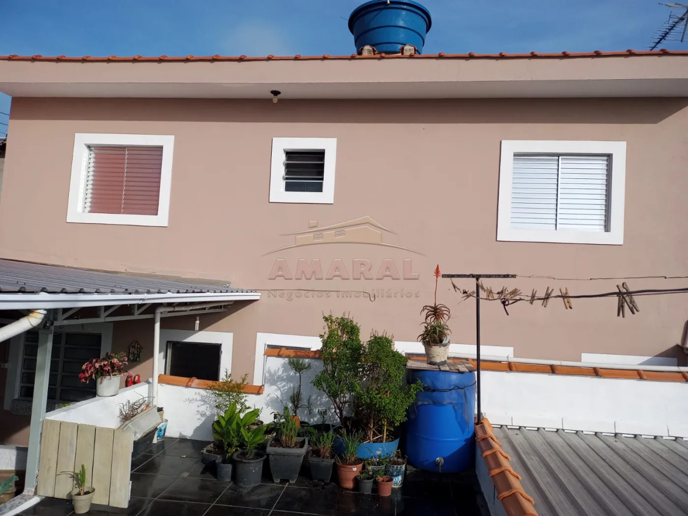 Comprar Casas / Sobrado em Suzano R$ 450.000,00 - Foto 2