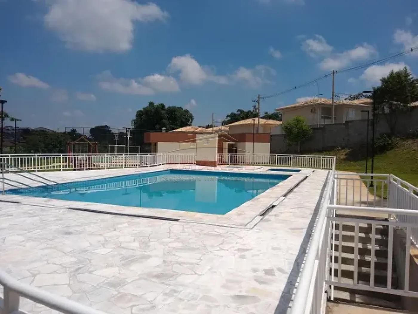 Comprar Casas / Sobrado em Suzano R$ 465.000,00 - Foto 3