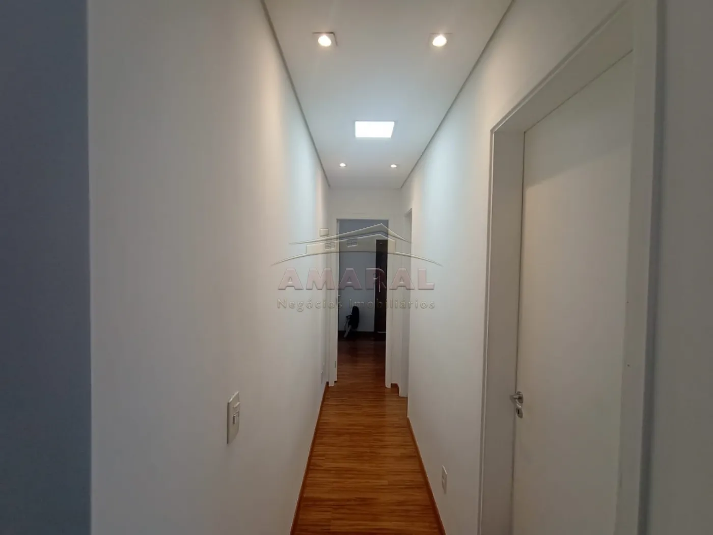 Comprar Apartamentos / Padrão em Suzano R$ 300.000,00 - Foto 5