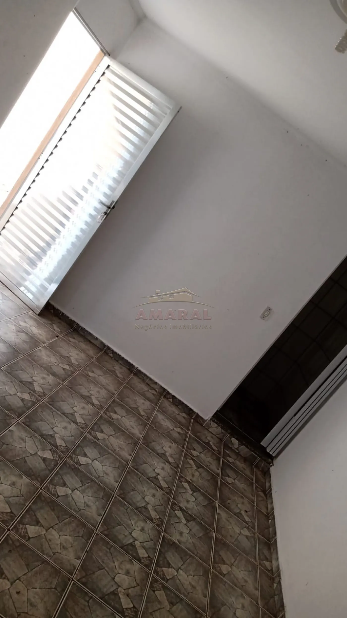 Comprar Casas / Térrea em Poá R$ 320.000,00 - Foto 4