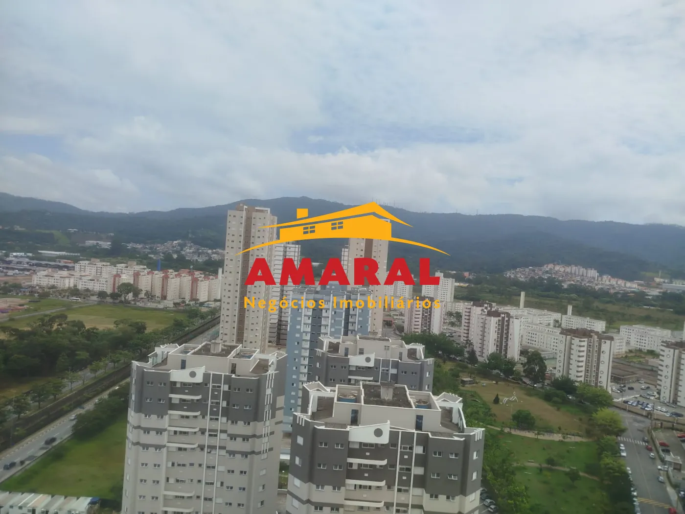 Alugar Apartamentos / Padrão em Mogi das Cruzes R$ 2.700,00 - Foto 3