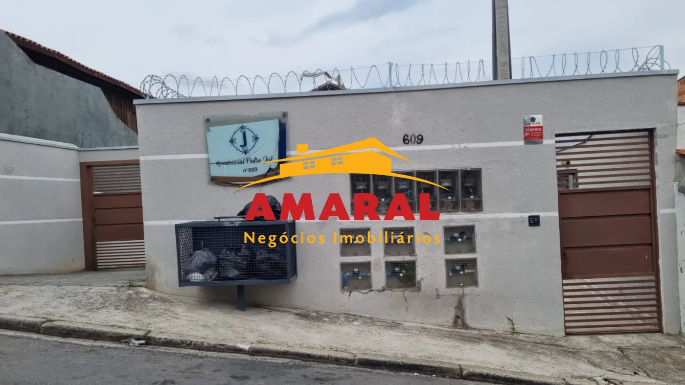 Comprar Casas / Assobradada em Mogi das Cruzes R$ 380.000,00 - Foto 1