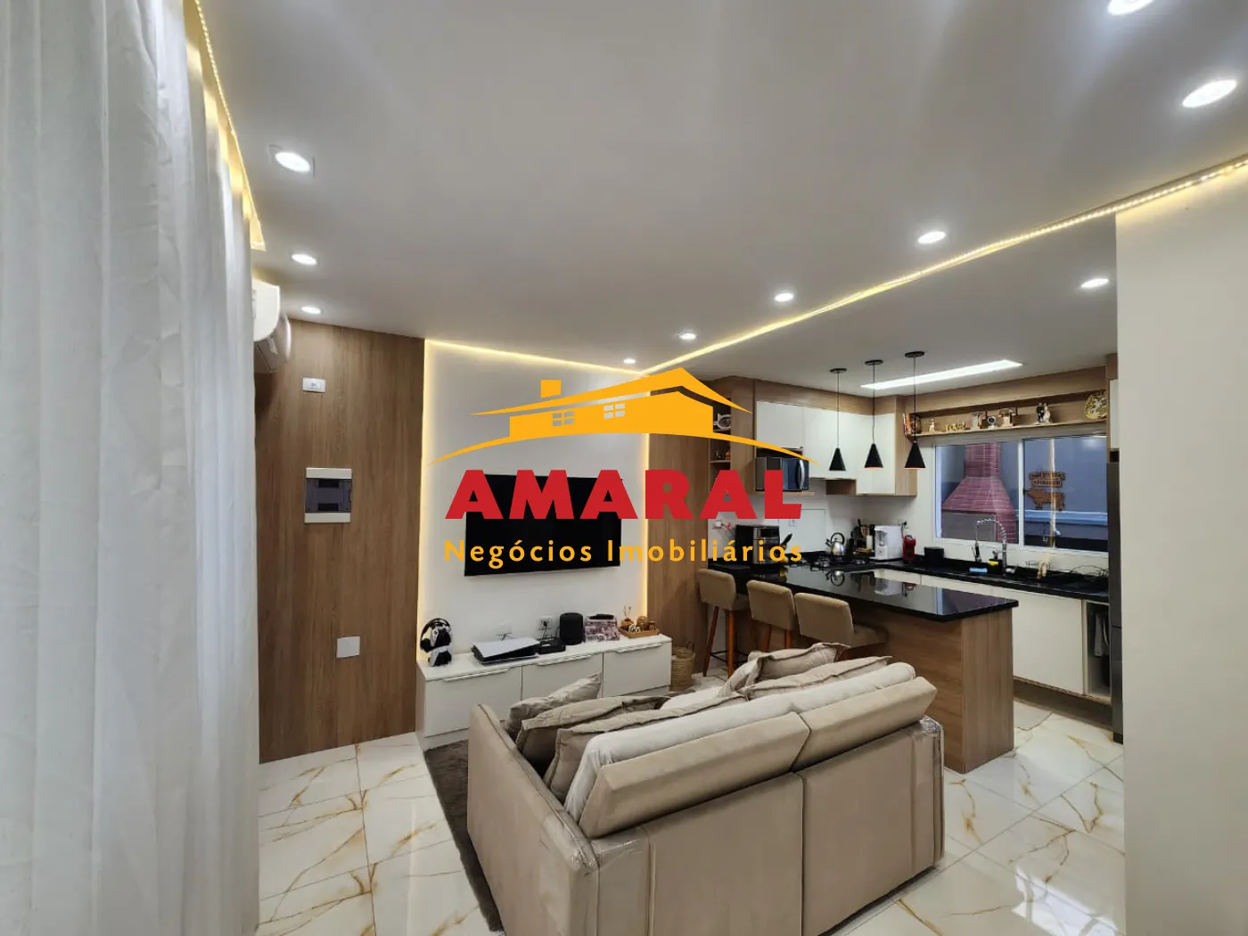 Comprar Casas / Assobradada em Mogi das Cruzes R$ 380.000,00 - Foto 2