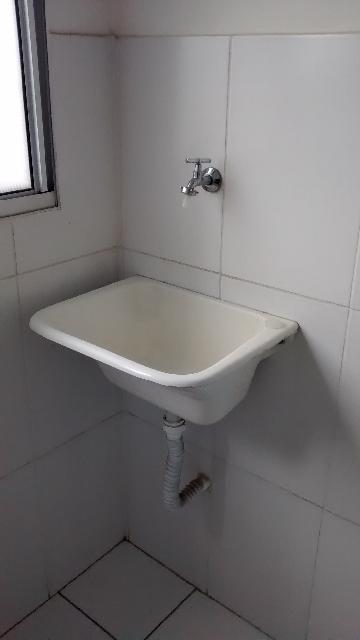 Alugar Apartamentos / Padrão em Suzano R$ 900,00 - Foto 3