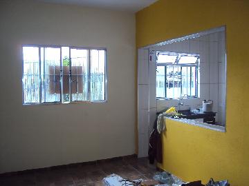 Alugar Casas / Assobradada em Suzano. apenas R$ 550,00