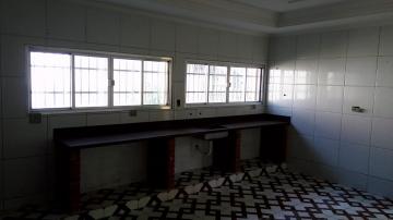 Alugar Casas / Sobrado em Suzano R$ 1.500,00 - Foto 4