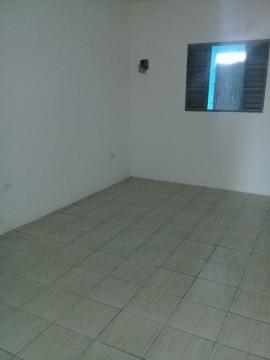 Alugar Casas / Térrea em Suzano. apenas R$ 500,00