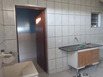 Alugar Casas / Sobrado em Suzano R$ 800,00 - Foto 10