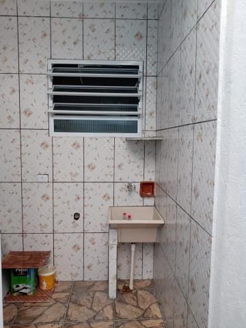 Alugar Casas / Térrea em Suzano R$ 750,00 - Foto 9