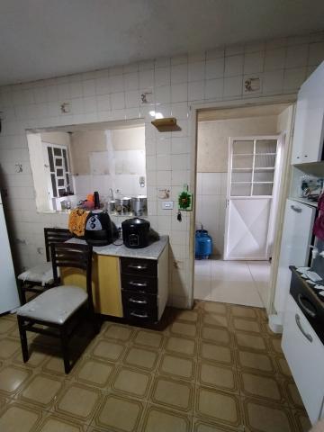 Alugar Casas / Térrea em Suzano. apenas R$ 300.000,00