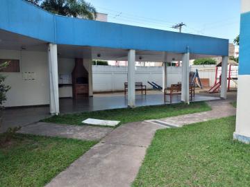 Alugar Apartamentos / Padrão em Suzano. apenas R$ 720,00