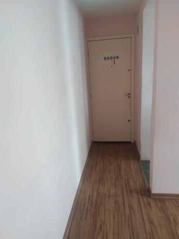 Comprar Apartamentos / Padrão em Suzano R$ 180.000,00 - Foto 8