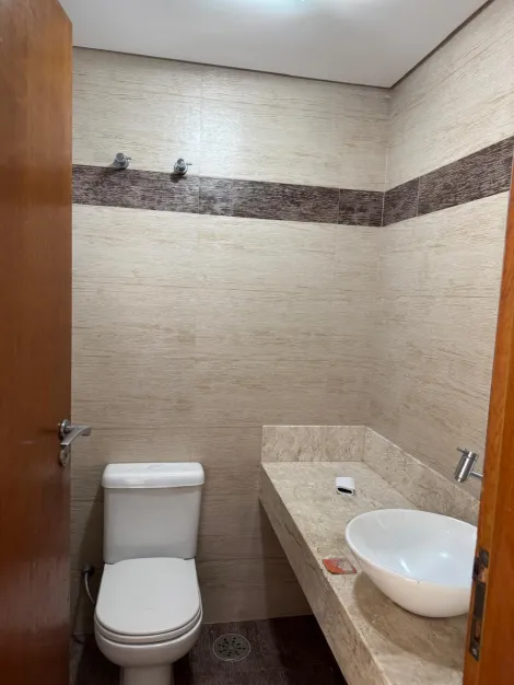Alugar Casas / Condomínio em Suzano R$ 4.527,40 - Foto 17