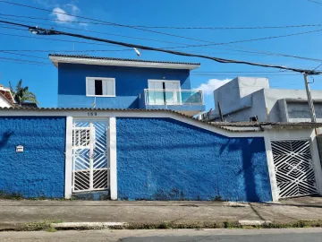 Alugar Casas / Sobrado em Suzano. apenas R$ 900.000,00