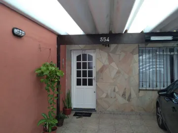 Alugar Casas / Térrea em Suzano. apenas R$ 450.000,00