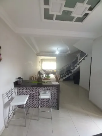 Comprar Casas / Sobrado em Poá R$ 700.000,00 - Foto 2
