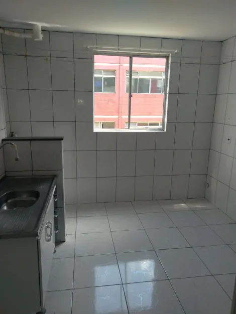 Comprar Apartamentos / Padrão em Suzano R$ 150.000,00 - Foto 5