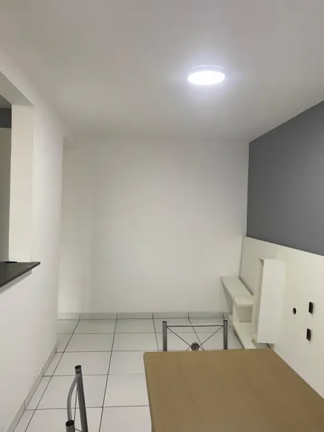 Alugar Apartamentos / Padrão em Suzano. apenas R$ 1.000,00