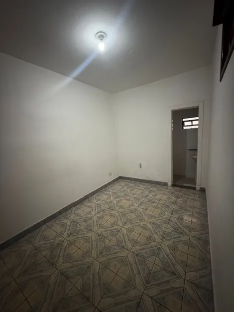 Alugar Casas / Térrea em Suzano R$ 690,00 - Foto 4