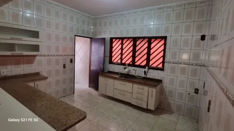 Alugar Casas / Sobrado em Suzano R$ 1.700,00 - Foto 8