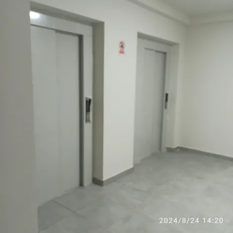 Comprar Apartamentos / Padrão em Suzano R$ 200.000,00 - Foto 2