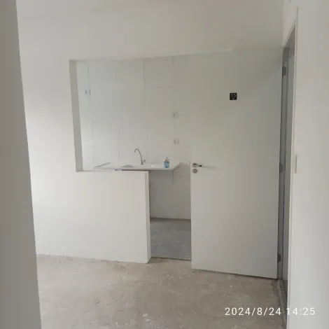 Comprar Apartamentos / Padrão em Suzano R$ 200.000,00 - Foto 17