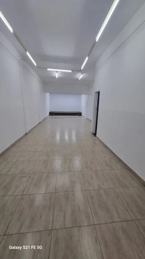 Alugar Comerciais / Ponto Comercial em Suzano R$ 3.000,00 - Foto 4