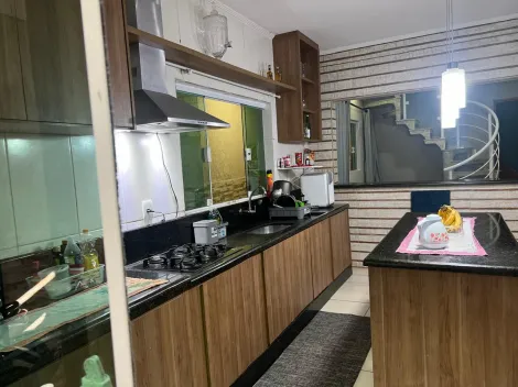 Comprar Casas / Sobrado em Suzano R$ 470.000,00 - Foto 3