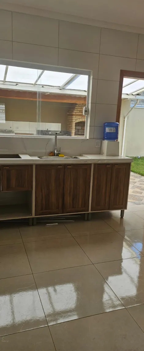 Comprar Casas / Sobrado em Suzano R$ 420.000,00 - Foto 6