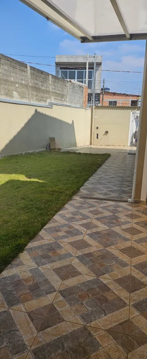 Comprar Casas / Sobrado em Suzano R$ 420.000,00 - Foto 3