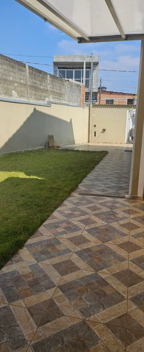 Comprar Casas / Sobrado em Suzano R$ 420.000,00 - Foto 2