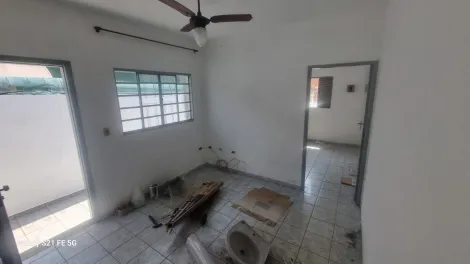 Alugar Casas / Térrea em Suzano R$ 1.500,00 - Foto 5