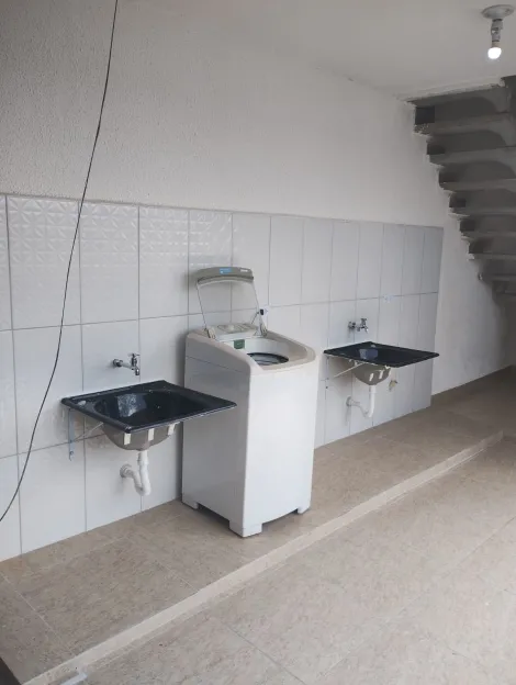 Alugar Apartamentos / Kitchnet em Suzano R$ 950,00 - Foto 5