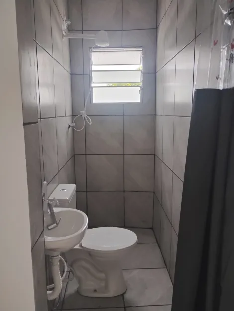 Alugar Apartamentos / Kitchnet em Suzano R$ 950,00 - Foto 14