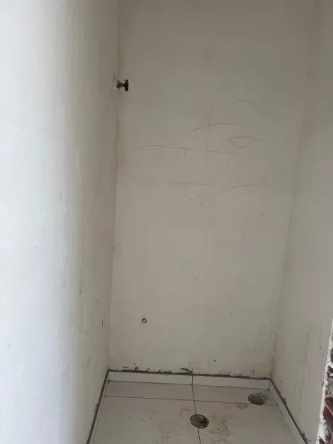 Alugar Comerciais / Ponto Comercial em Suzano R$ 1.400,00 - Foto 2