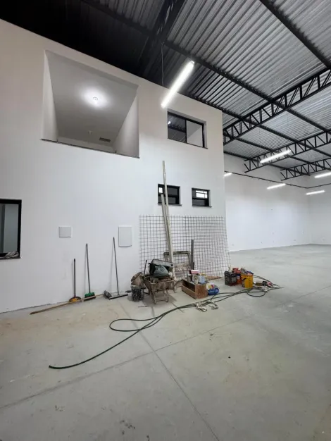 Alugar Comerciais / Galpão - Comercial em Suzano R$ 8.000,00 - Foto 2