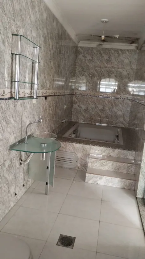 Alugar Casas / Sobrado em Suzano R$ 4.000,00 - Foto 17