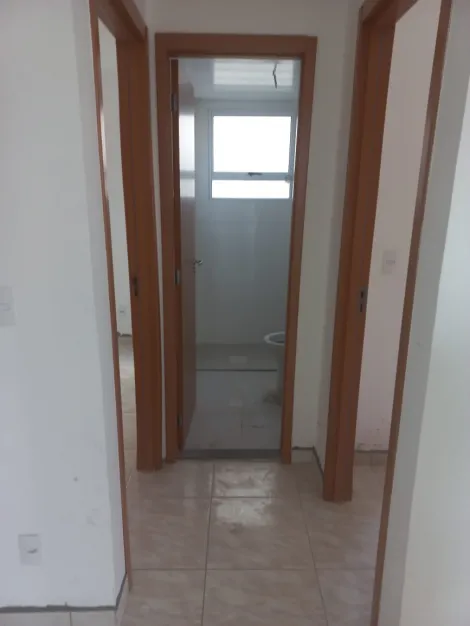 Comprar Apartamentos / Padrão em Suzano R$ 159.000,00 - Foto 16
